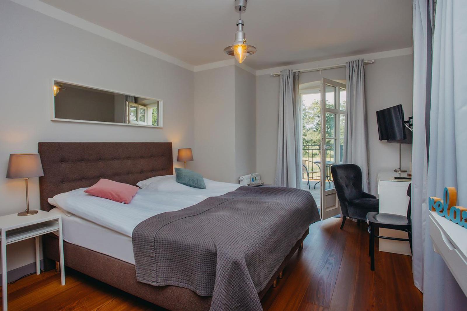Hotel Pałac łomnica - Karkonosze / Riesengebirge Jelenia Góra